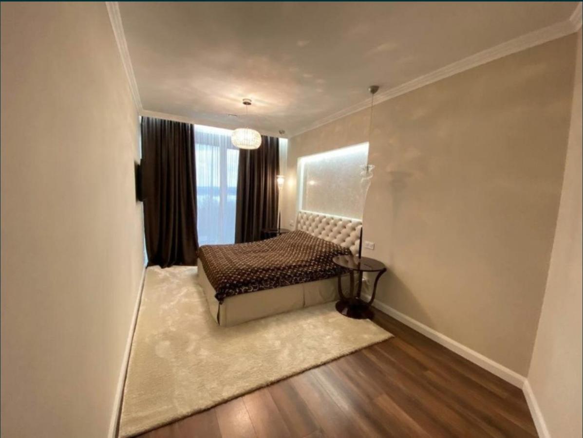 Lux 1-Bedroom Panoramic View Most City Center Area ドニプロペトロウシク エクステリア 写真